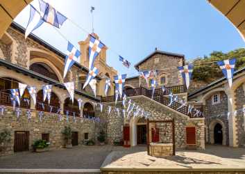 Wycieczka fakultatywna, Wycieczka: Troodos, klasztor Kykkos z Larnaki Marathon